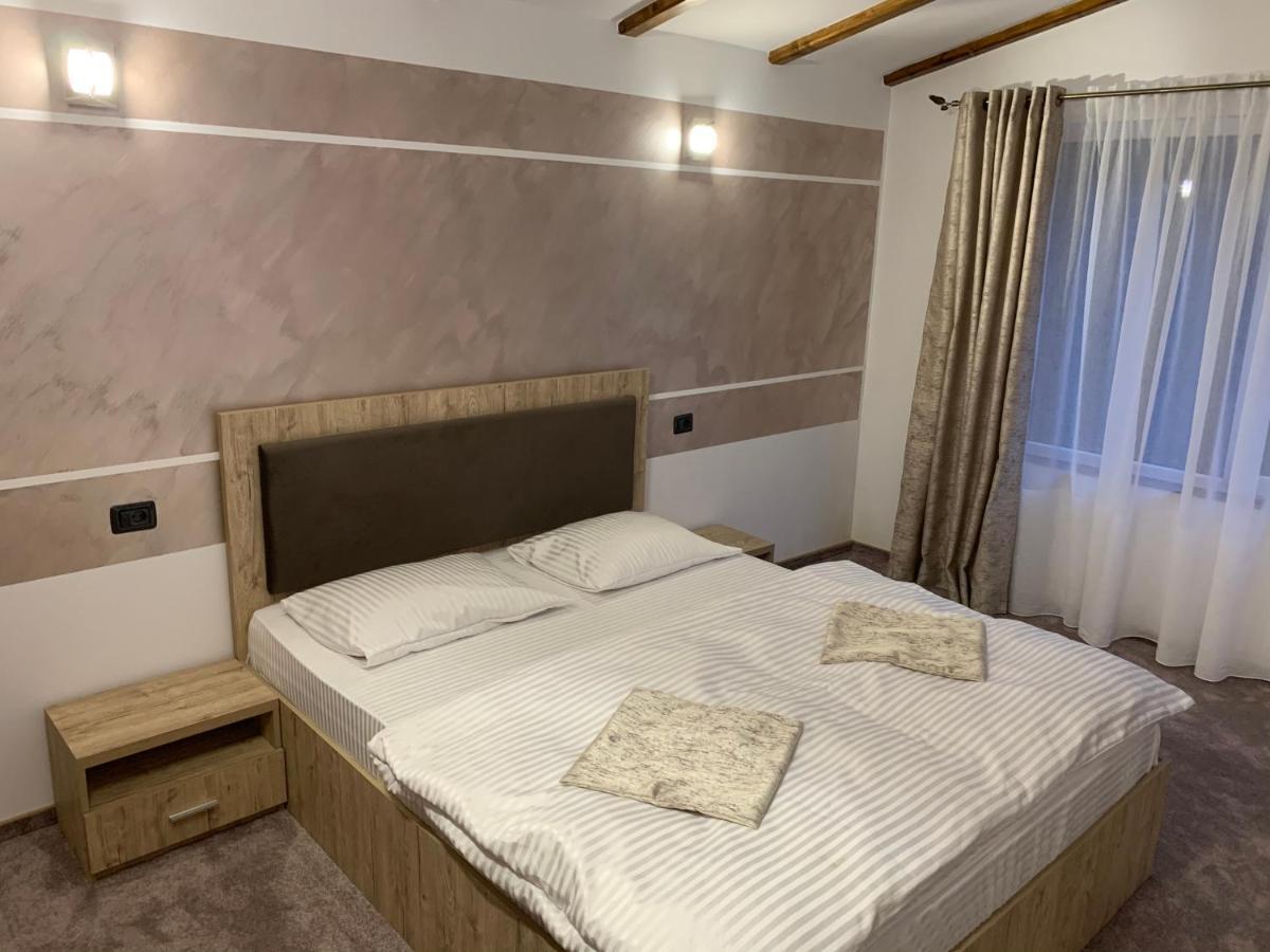 מלון מויסי Casa Perla Nordului מראה חיצוני תמונה